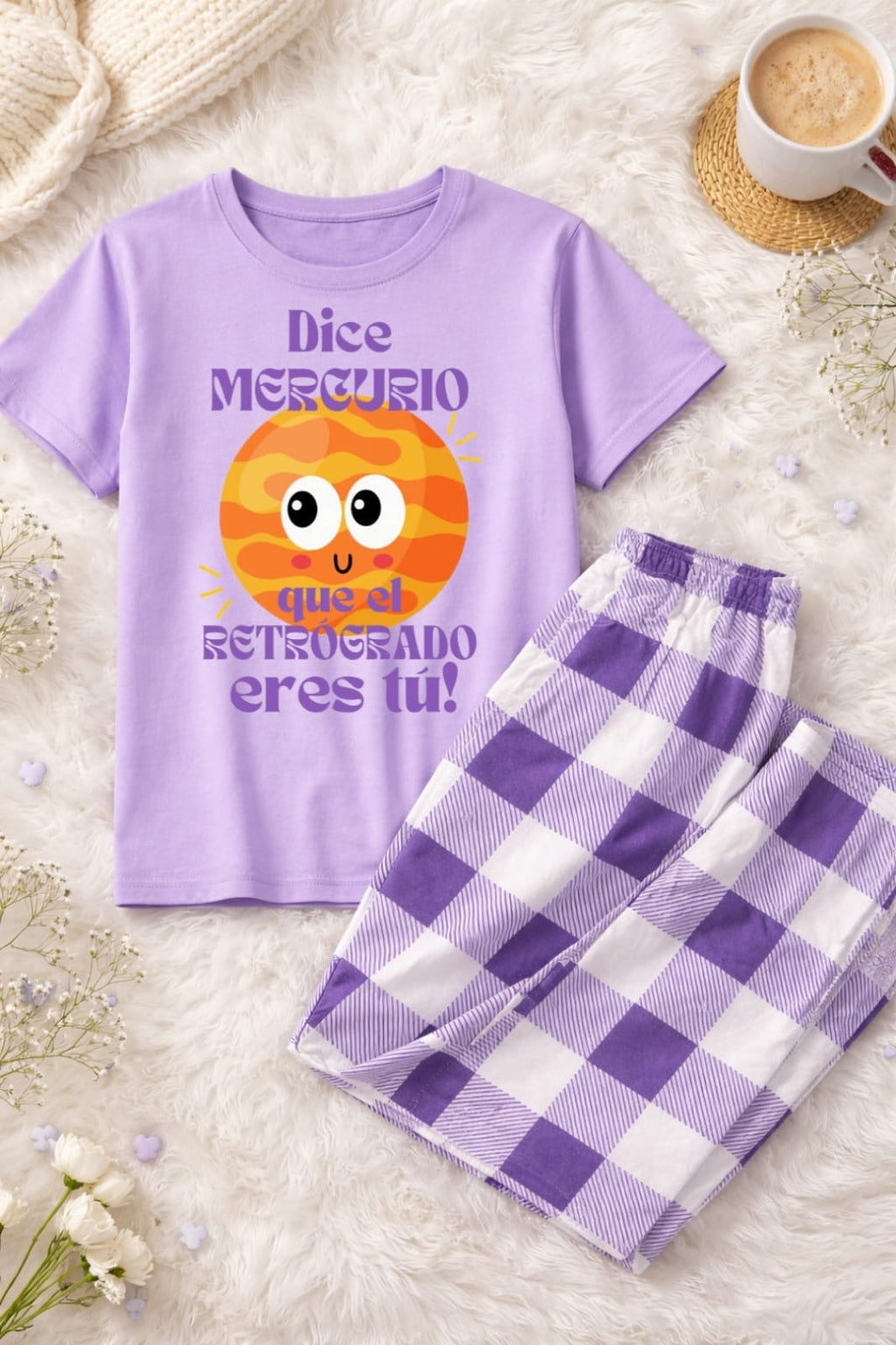 Pijama lila dice mercurio que el retrógrado eres tú.