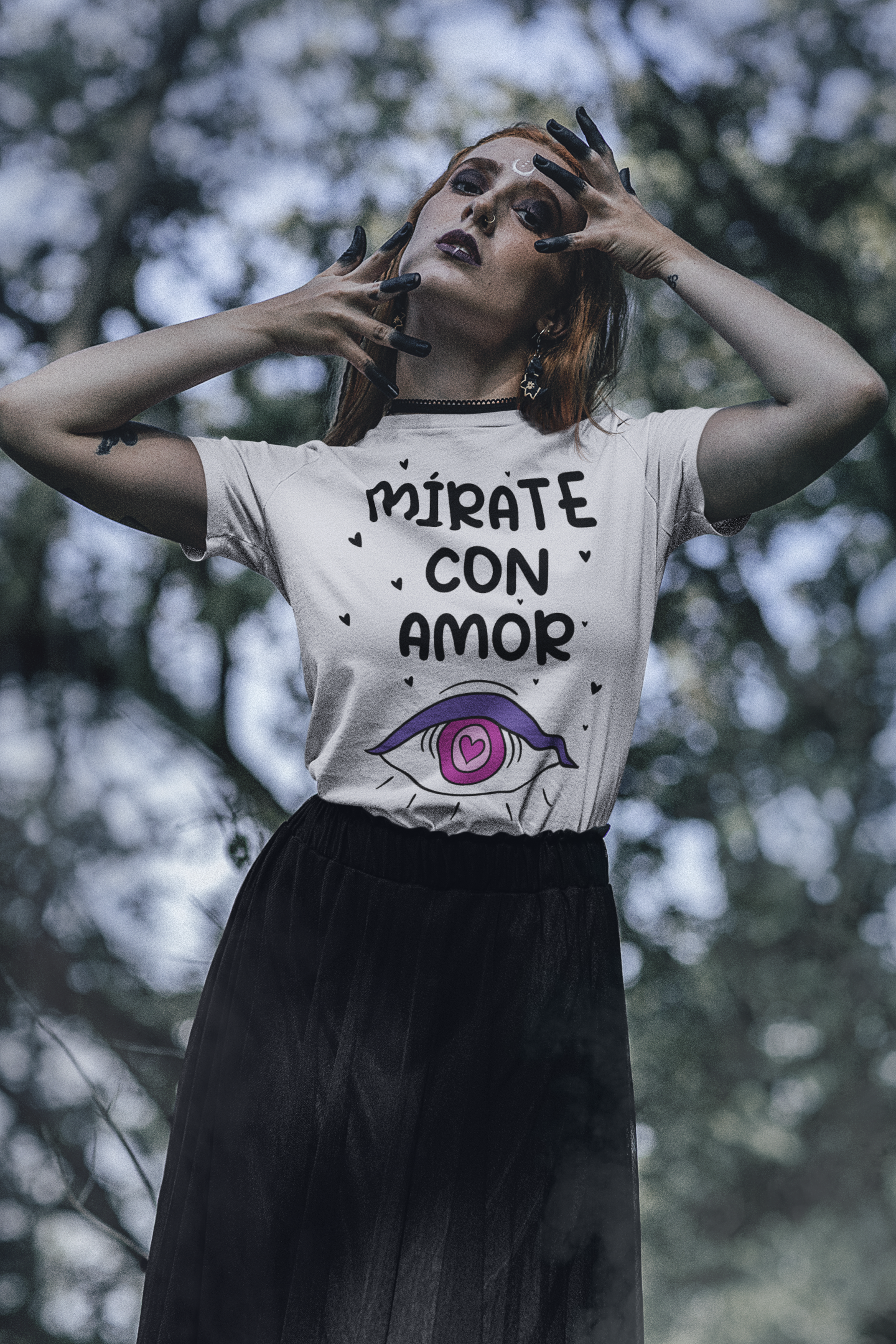 Playera mírate con amor.
