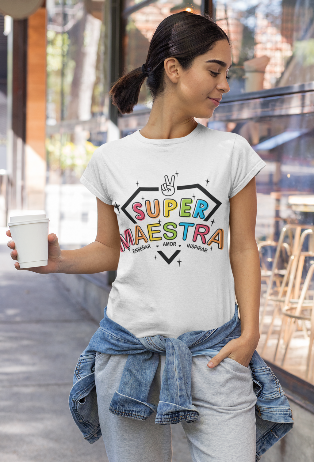 Playera blanca súper maestra