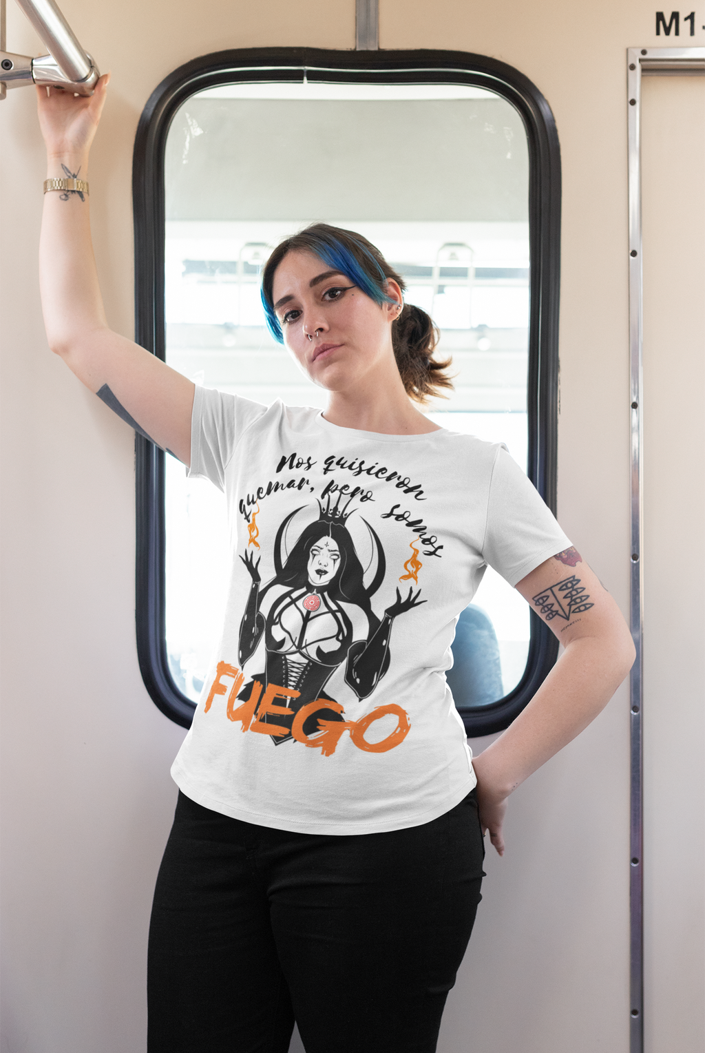 Playera nos quisieron quemar pero somos fuego.