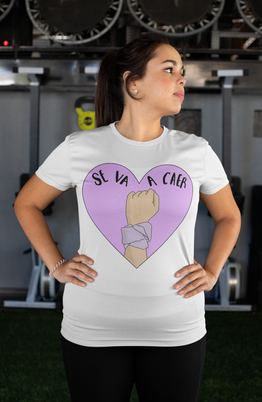 Playera blanca se va a caer.