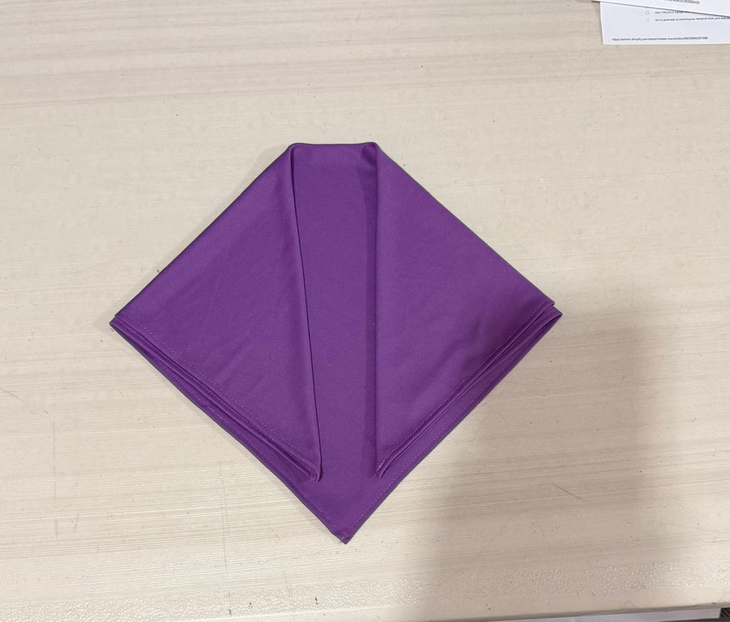 Pañuelo morado 8M💜 eres fuerte, mágica y mereces todo , tela Bombay premium.
