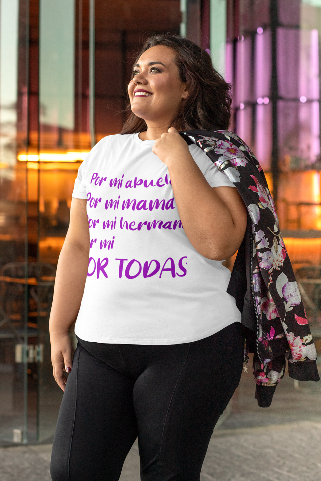 Playera blanca por mi abuela, por mi mamá, por mi hermana, por mi, por todas.