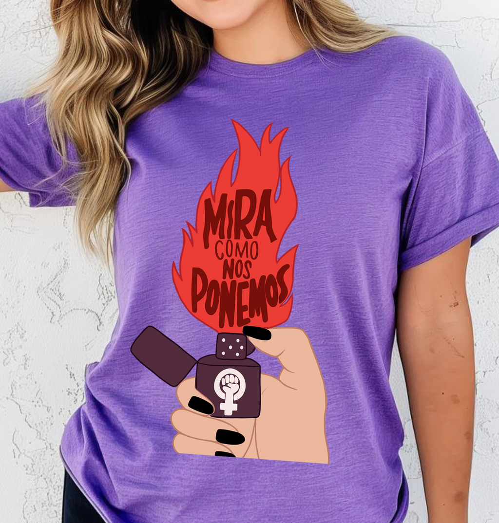 Blusa morada mira como nos ponemos.
